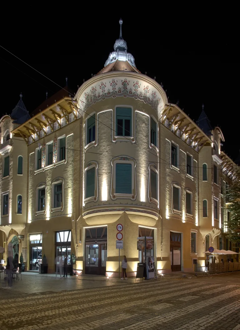 Palatul Stern de pe Strada Republicii din Oradea